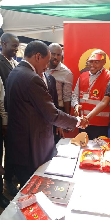 Wiper party leader Kalonzo Musyoka at a Jubilee party stand during the People's Democratic Festival (Twitter) 