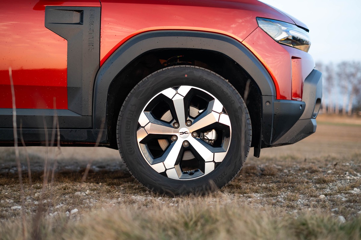 Dacia Duster hybrid 155