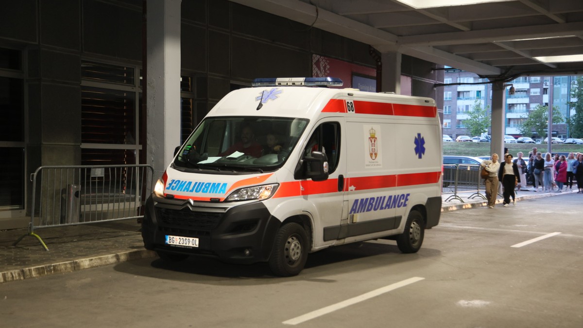 Hitna pomoć u Beogradu nije znala gde će pre: Brojne intervencije zbog OVE DVE grupe pacijenata, pijani završili na VMA