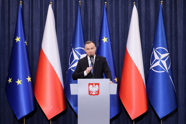 Prezydent Andrzej Duda podczas oświadczenia dla mediów w Pałacu Prezydenckim w Warszawie