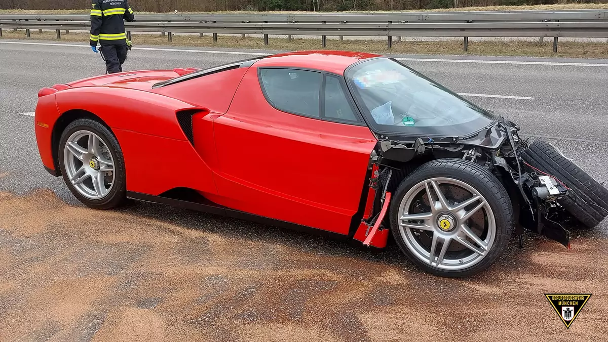 Rozbite Ferrari Enzo na autostradzie w Niemczech