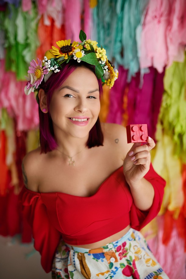 Joanna Krysztoporska, znana w sieci jako Ciocia od klocków