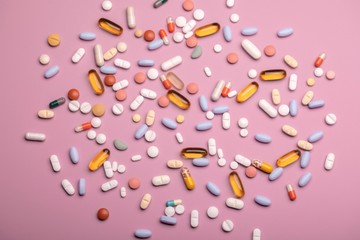 Koronavírus: hiába szedünk C-és D-vitamint covid ellen, nem sokat ér?
