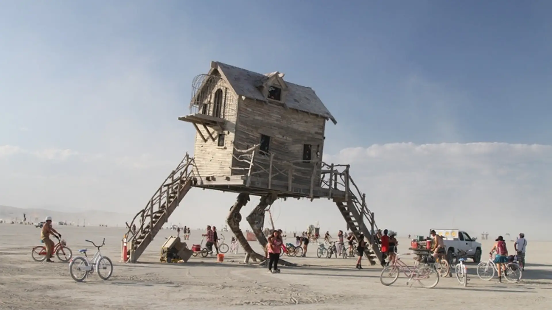 Burning Man 2019 stawia na metamorfozy. Ponad 70 tys. ludzi spędzi najbliższe dni na pustyni