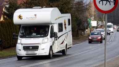 Przewoził kamperem zwłoki żony. Chciał spełnić jej ostatnią wolę