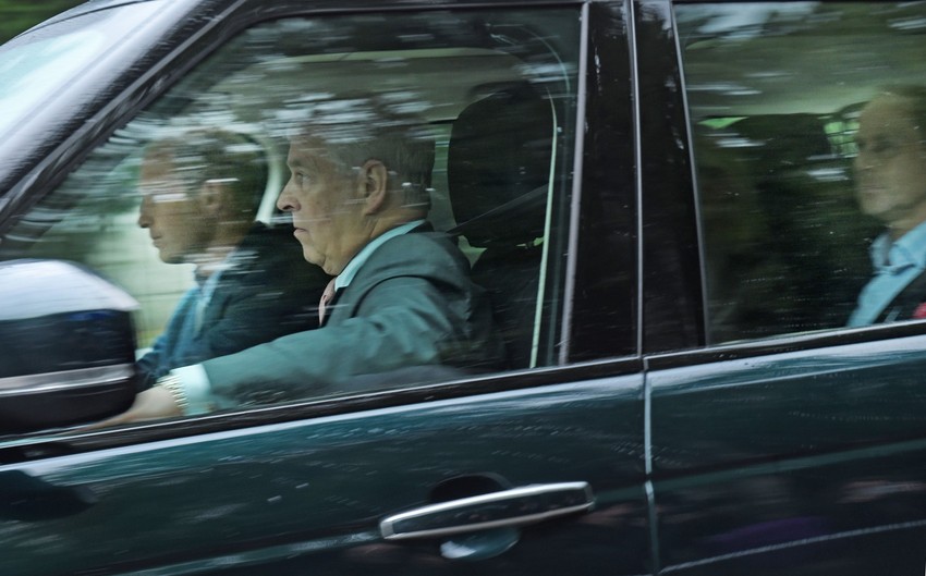 Princ Vilijam sa stričevima stiže u Balmoral