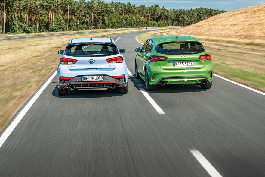 Ford Focus ST i Hyundai i30 N - porównanie