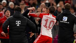 Były trener Lecha Poznań zawieszony za uderzenie piłkarza Bayernu Monachium [WIDEO]