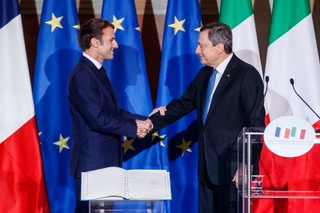 Mario Draghi i Emmanuel Macron podpisali traktat o wzmocnieniu współpracy