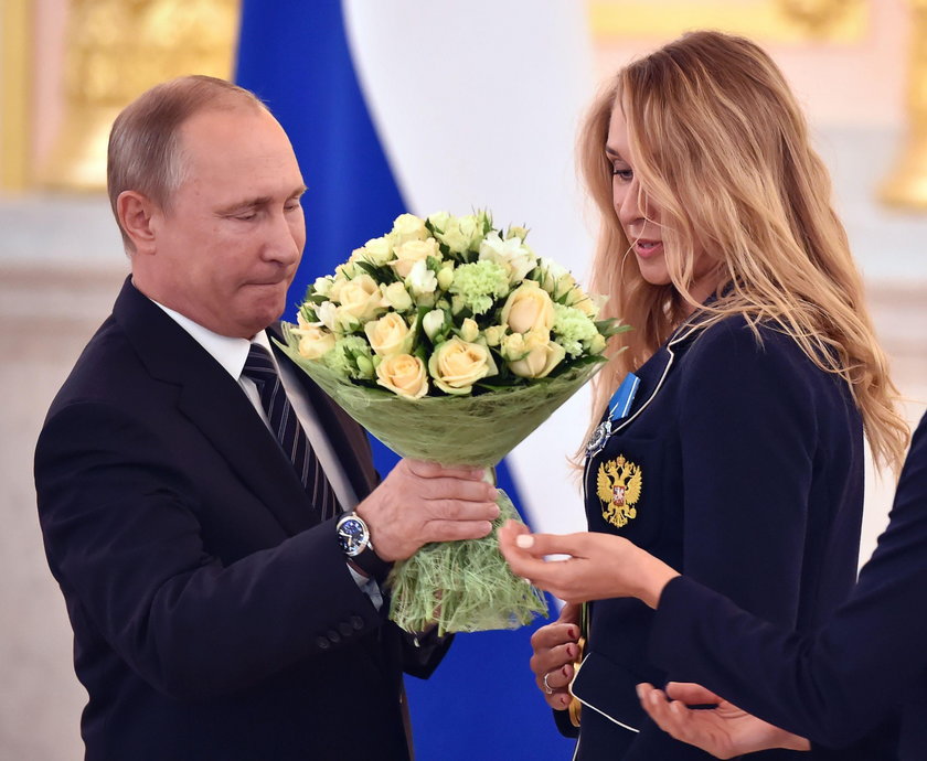 Putin nie skąpi grosza. Ekskluzywne nagrody rosyjskich medalistów