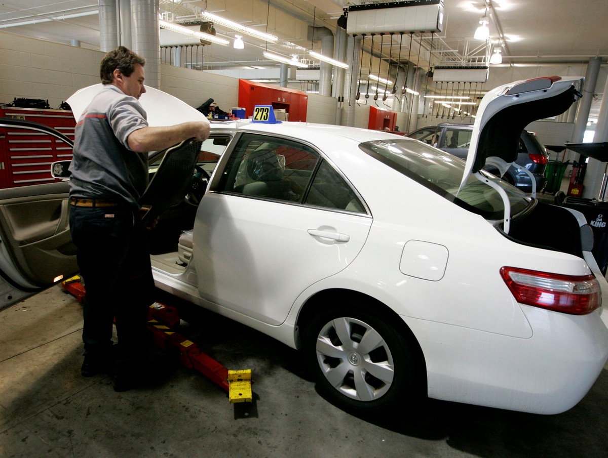 Klienci w USA skarżą się na Toyoty, które były już naprawiane