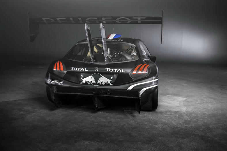 Peugeot 208 T16 Pikes Peak na zdjęciach