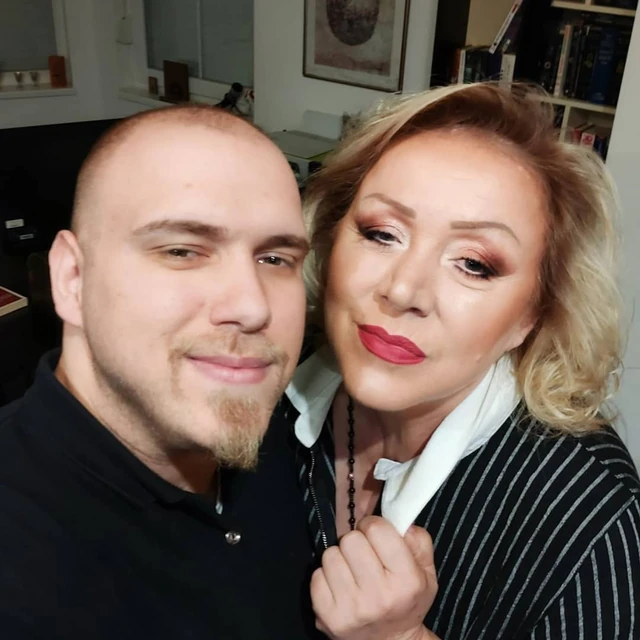 VELIKO IZNENAĐENJE! Zorica Marković u suzama zbog POKLONA od SINA - Novi član porodice preokrenuo njen život: "HVALA TI!" (FOTO)