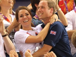 Na przekór dworskiej etykiecie. Kate i William w olimpijskiej ekstazie