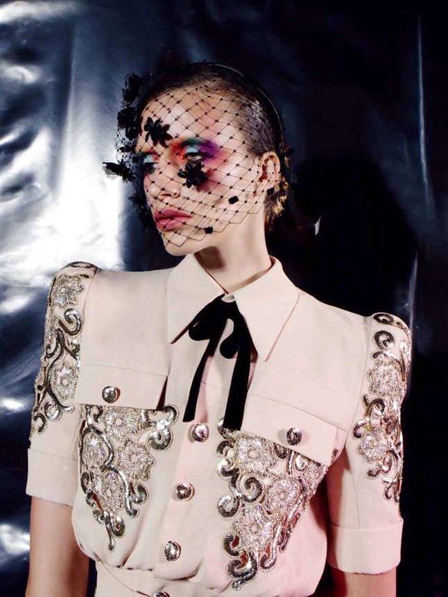 Szepesi Melinda a Harper`s Bazaar éjszakai madárkája