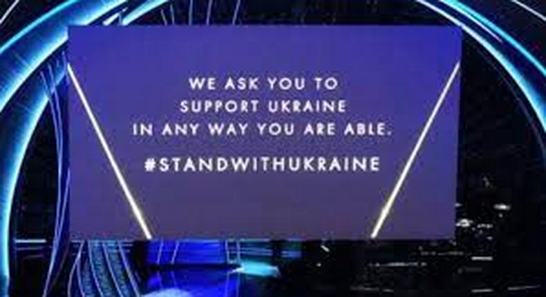 2022 Oscars hold a moment of silence to show support for Ukraine