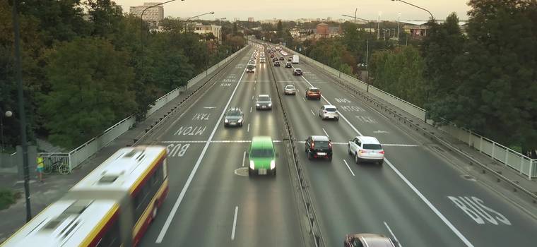 Co czeka kierowców w 2023 r.? Zmiany w przepisach, coraz wyższe koszty! Czy są też dobre prognozy?