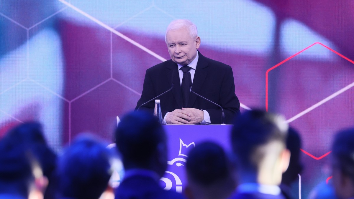 Kaczyński zapowiada zmianę w 500 plus. Od nowego roku nowa kwota