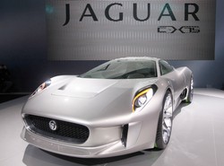 Elektryczny Jaguar szybszy niż Bugatti Veyron!