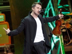 Polska tańczy boso z Zakopowerem