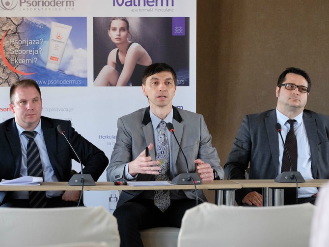 107959_doktor-zoran-golusin-u-sredini1