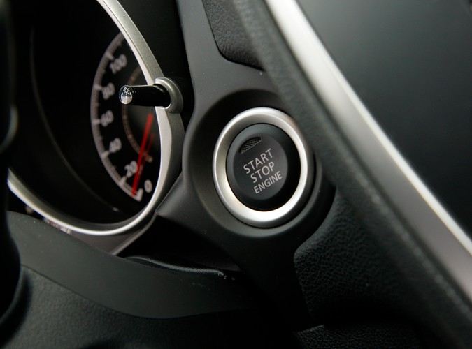 Sprawdzamy czy Mitsubishi ASX jest na tyle atrakcyjną propozycją, aby stworzyć realne zagrożenie dla już leciwego ale wciąż popularnego Qashqaia.