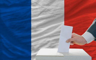 II tura wyborów parlamentarnych we Francji. Ruszyło głosowanie
