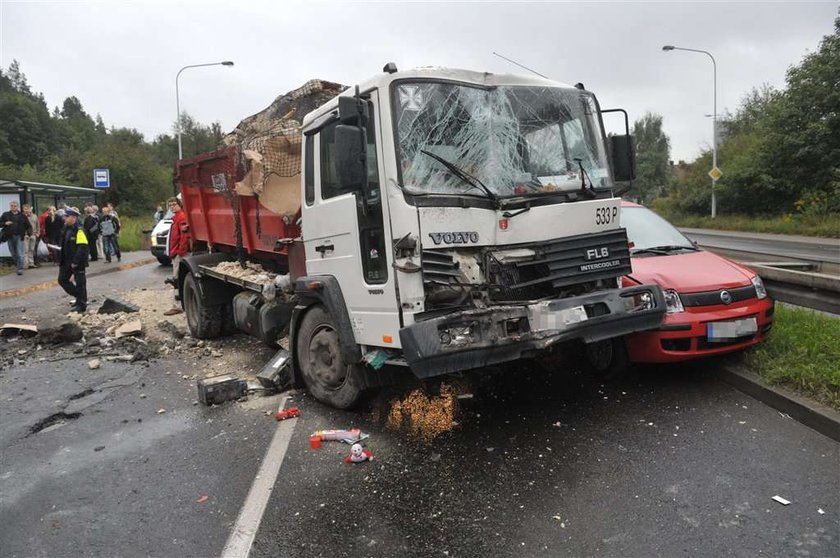 Wypadek autobusu w Gdańsku. 14 osób rannych