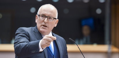 Co za zwrot! Morawiecki prosi o przysługę... Timmermansa