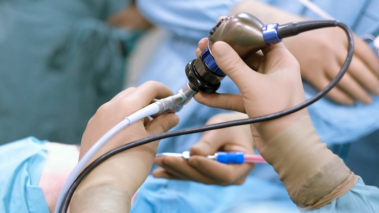 gyomortükrözés altatás előny hátrány