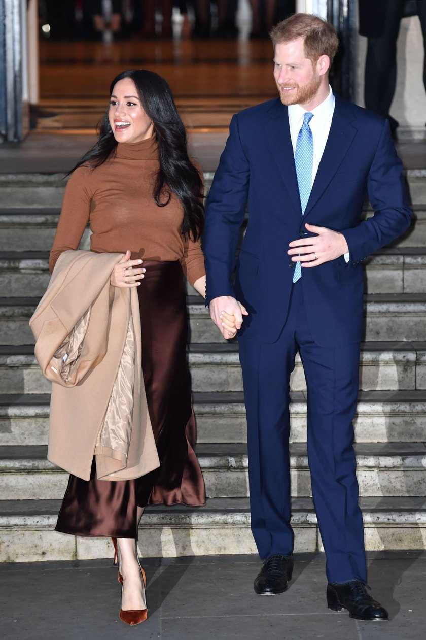 Książę Karol i William wściekli. Tak ukarzą Harry'ego i Meghan?