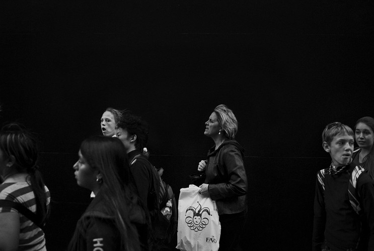 Seria zdjęć przypadkowych przechodniów wykonanych na 5 Alei na Manhattanie. Zdjęcia Michała Korty otrzymały pierwsze miejsce za fotoreportaż w kategorii 