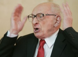 Bartoszewski: Jest gorzej niż za stalinizmu