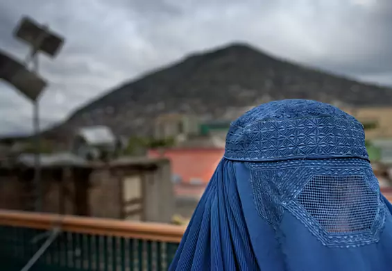Wzrastają ceny burek w Afganistanie. "Kupują je kobiety z miast"