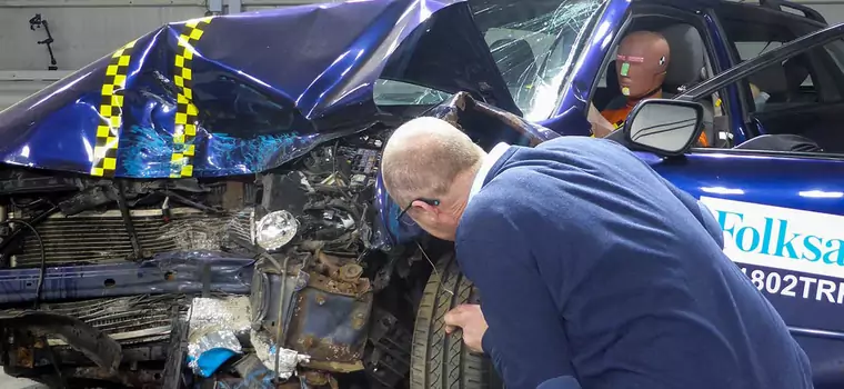 Jak rdza osłabia auto? Crashtest skorodowanego auta