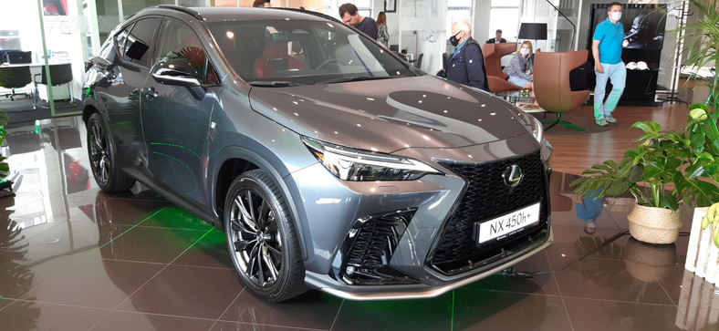 Lexus NX