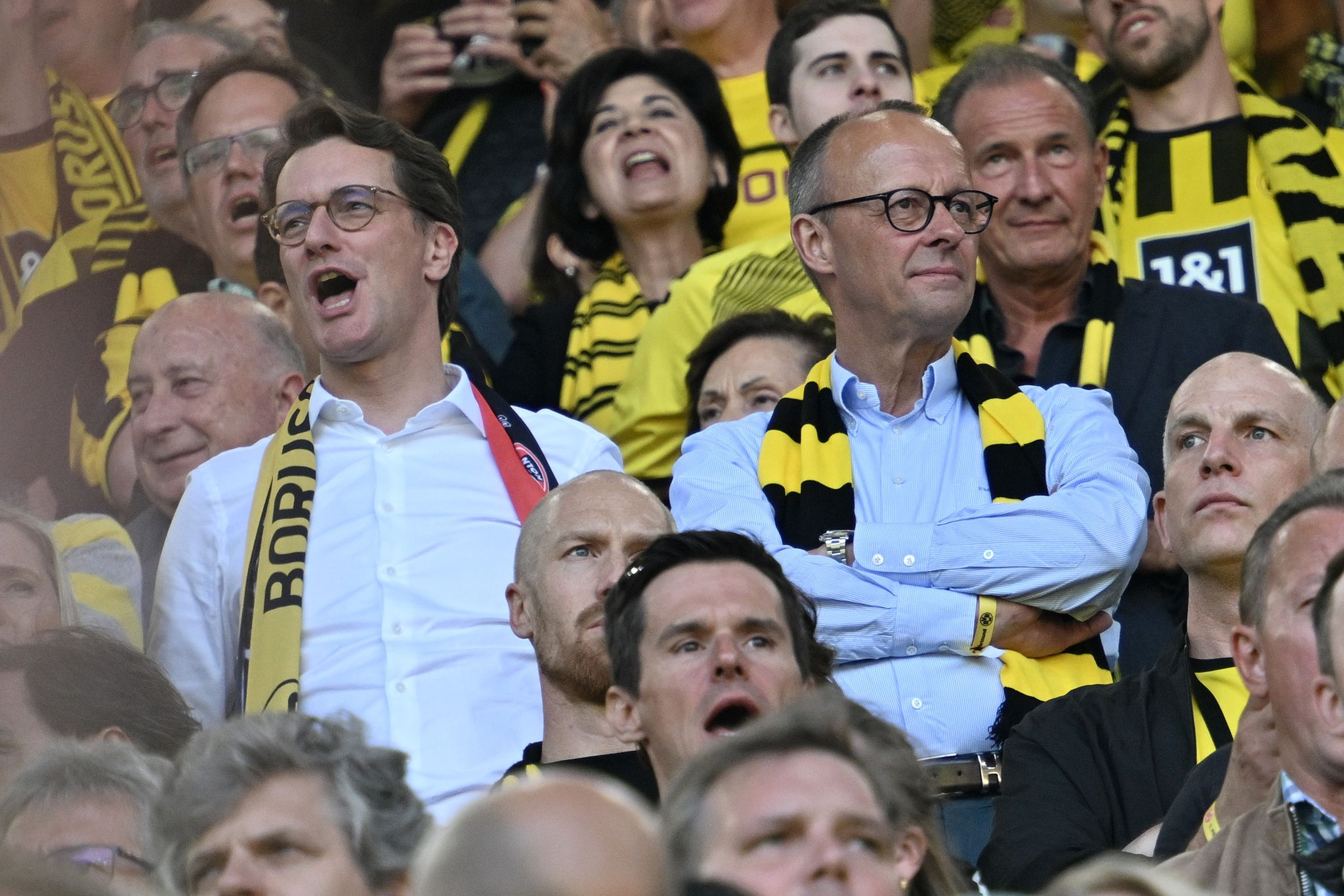 Kanzler Merz offen für VAR-Abschaffung im Fußball