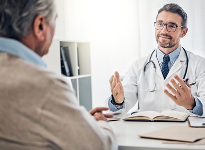 "Nem a betegséget, hanem a beteget kell gyógyítanunk" című cikk nyitóképe