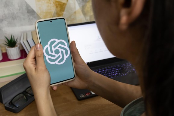 "Veštačka inteligencija bi mogla da postane komunalna usluga, kao struja i voda"! Altman: Plaćate koliko koristite