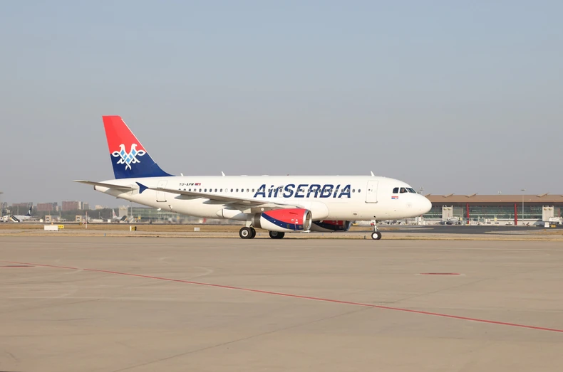 Srpska delegacija koju je predvodio predsednik Vučić sa čak osam ministara sletela je juče u Kinu 