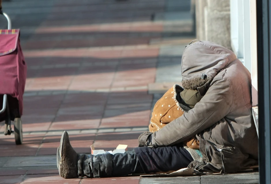 Deca, pa čak i bebe, često prosjače zajendno sa odraslima