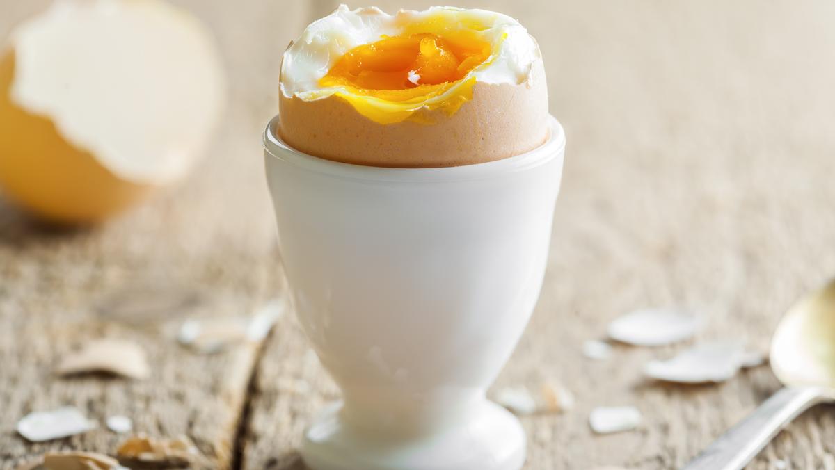 Magda Gessler radzi, jak ugotować jajka wielkanocne na miękko, na twardo i mollet.
