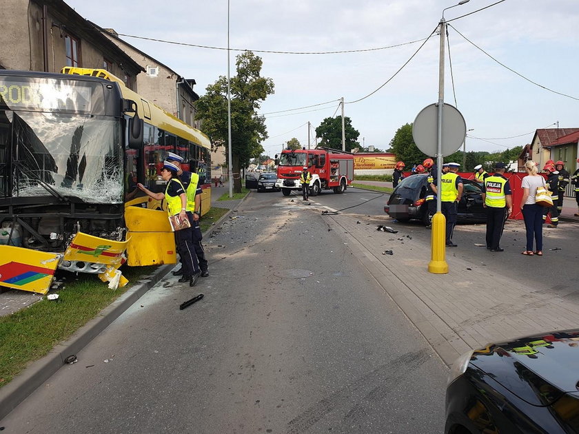Tragiczny wypadek autobusu we Włocławku. Są ofiary