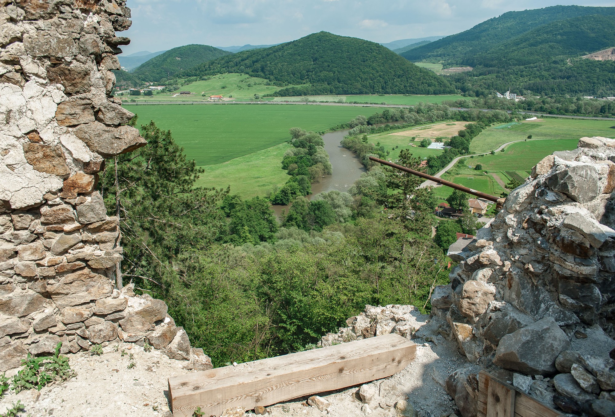 Hrad Revište