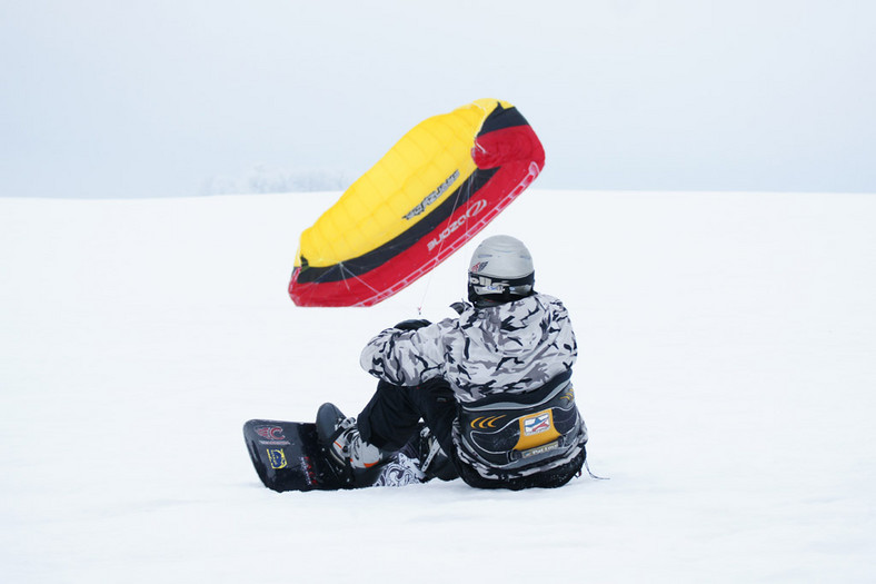 Sporty w terenie: żeglarstwo lodowe oraz snowkite