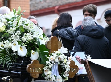 Ko je drugarica Žuta čije se ime našlo na umrlici Duška Vujoševića: Krenuće vam suze na oči