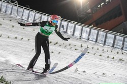 PŚ w skokach - Stoch piąty, Kubacki szósty w Lahti