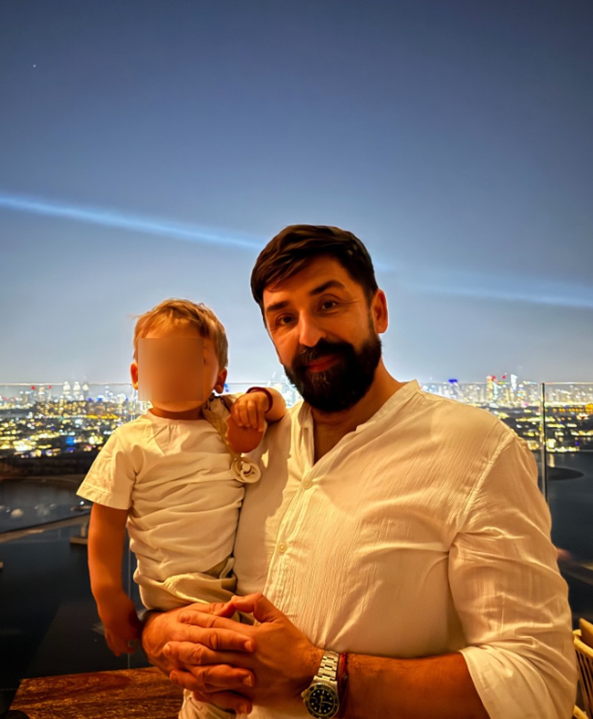 Ognjen Amidžić sa sinom u Dubaiju