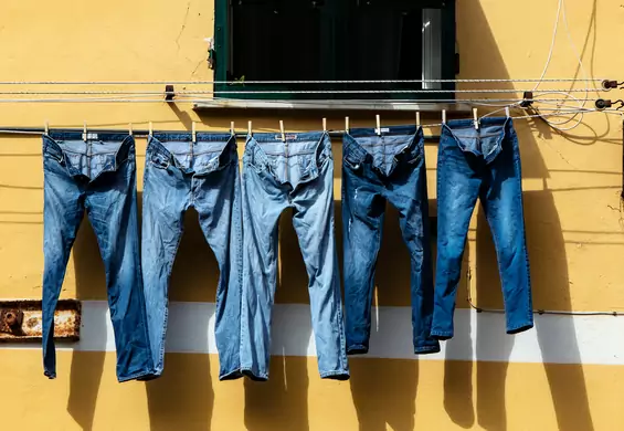 Jak często powinnaś prać dżinsy? Odpowiedź ekspertów może zaskoczyć