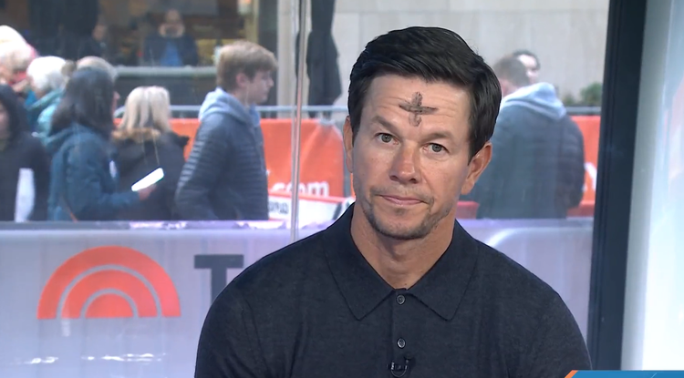 Mark Wahlberg arról beszélt, milyen az élet Hollywoodban katolikusként